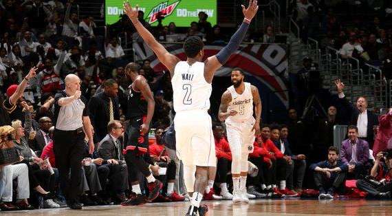 NBA - La coppia d'oro dei Wizards riapre i giochi contro Toronto 