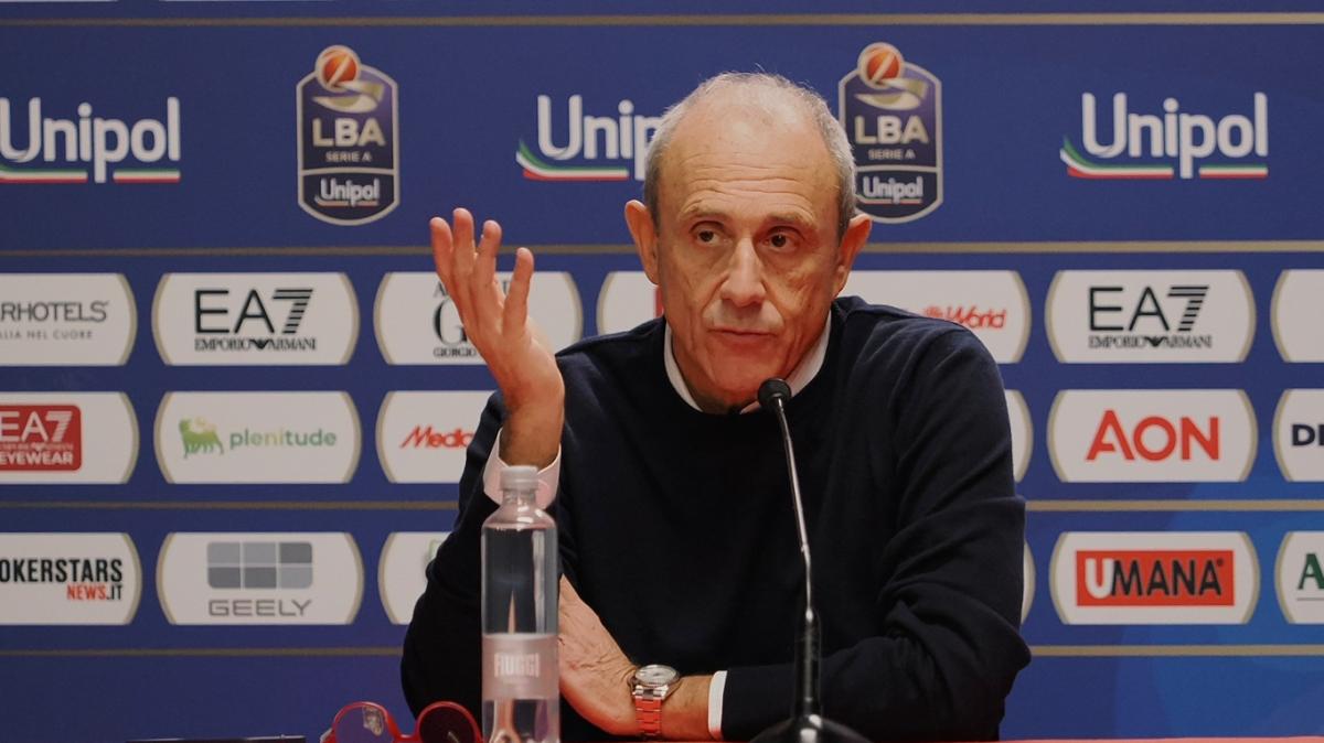 Olimpia, Messina: «Contro l'Hapoel non recupera nessuno. Guduric? Non sta bene fisicamente»