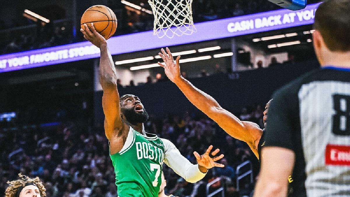 I Celtics rovinano il debutto di Porzingis con Golden State