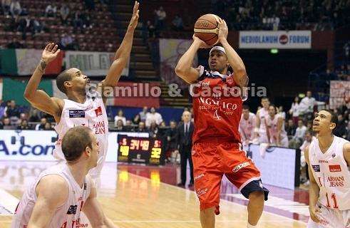 A.J. Slaughter al tiro