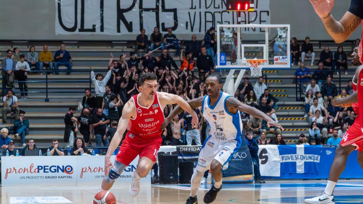 A2 Playout | Estra Pistoia rialza la testa: Ruvo battuta, serie in parità