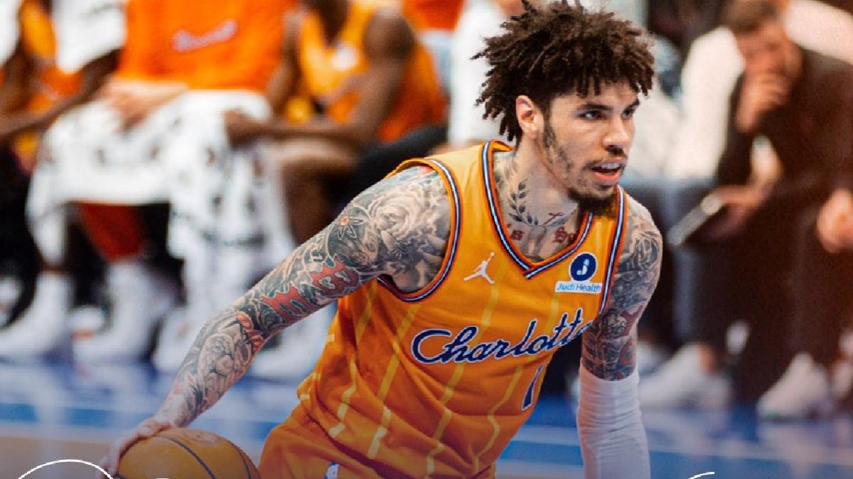 LaMelo Ball ritrova la mano: 7 triple nel primo tempo, Hornets battono gli Hawks 