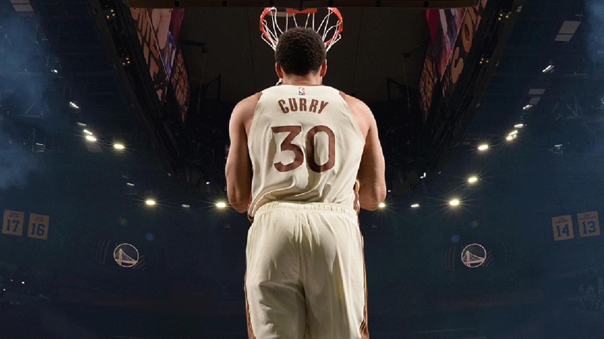  Warriors, Steve Kerr aggiorna sull'infortunio al ginocchio di Steph Curry