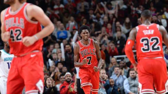 NBA - I Bulls resistono ai 47 di Kemba Walker