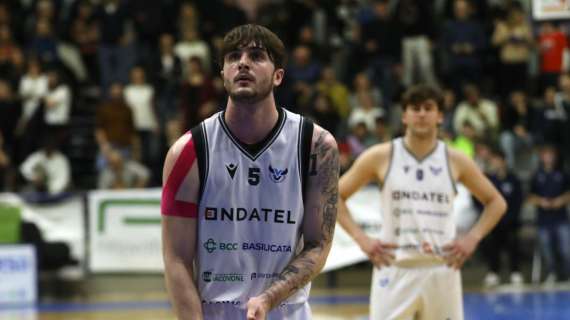 Serie B - Nuovo Basket Aquilano firma il contratto con l’ala Edoardo Ronca