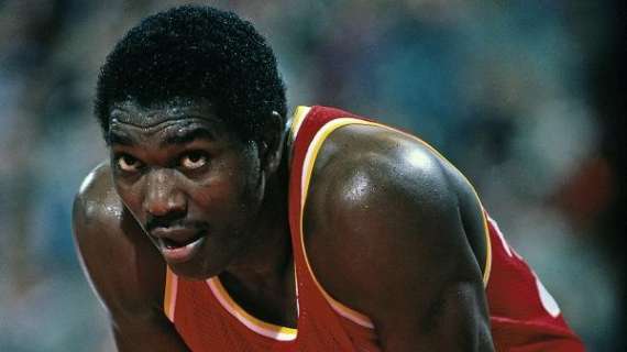 NBA - Quadrupla doppia: 30 anni fa Hakeem Olajuwon ha fatto la storia