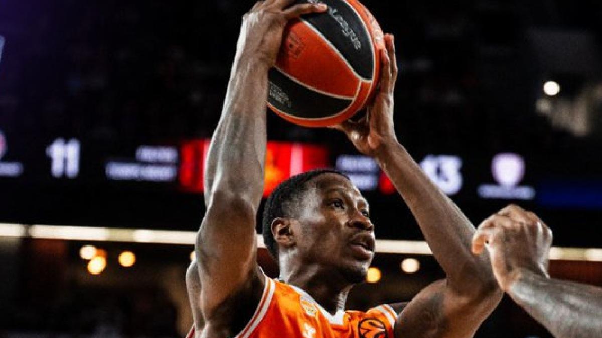 Impresa Valencia alla Roig Arena: Olympiacos battuto e fattore campo in bilico