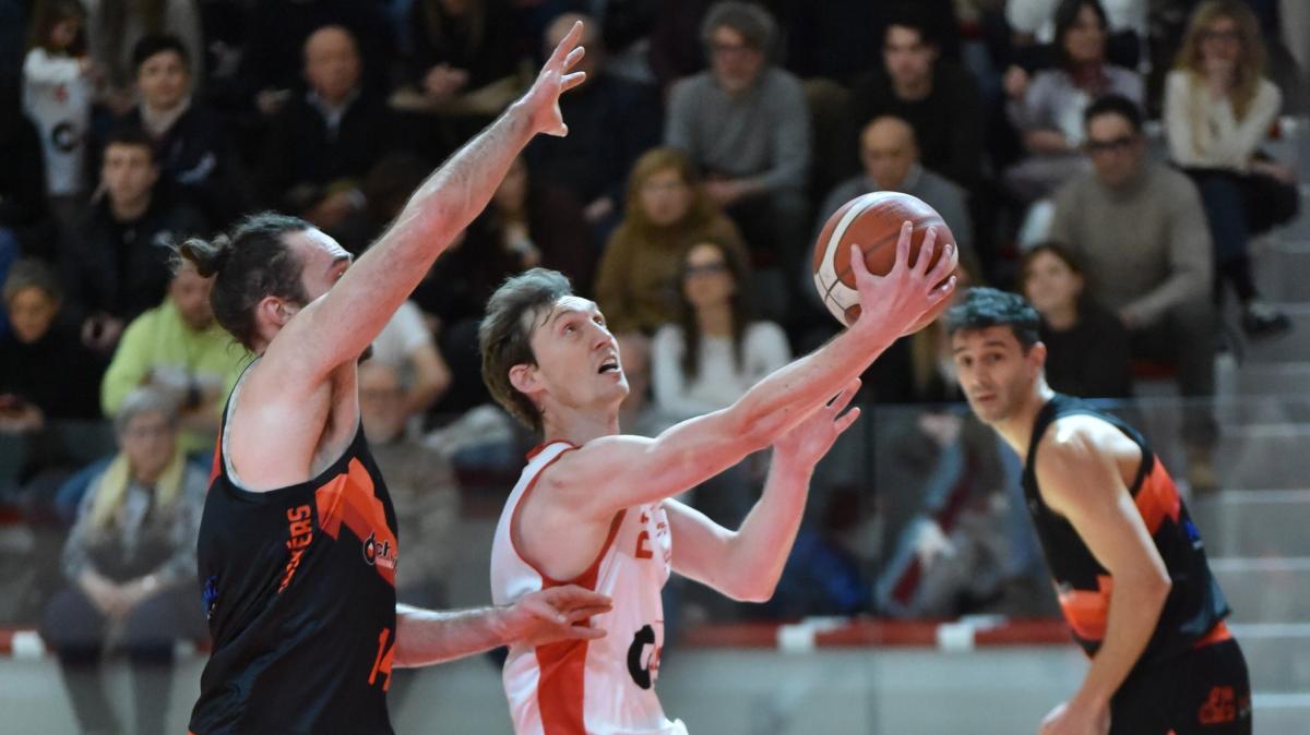 Serie B - Con Forlimpopoli arriva la prima sconfitta interna per la Vigor Matelica