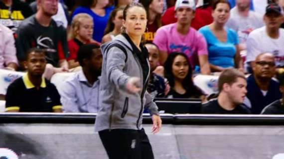 WNBA - Becky Hammon lascia gli Spurs: allenerà le Aces