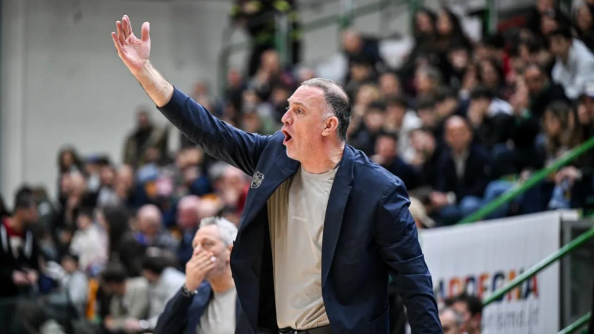 Sassari, Mrsic: «Saragozza ha preso fiducia. Infermeria? Dovevamo reagire diversamente»