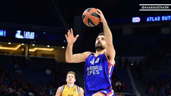 EuroLeague - Round 22 MVP: Krunoslav Simon, Anadolu Efes Istanbul