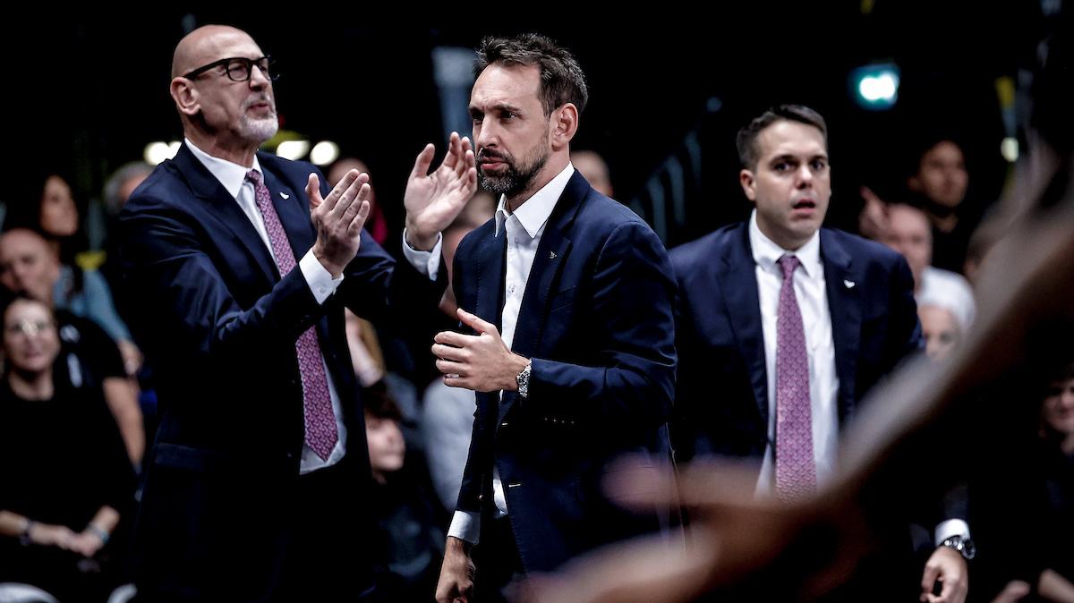 Olimpia, Poeta: «Usciti dalla partita. La Virtus ha giocato con spirito incredibile: ha fatto la differenza»