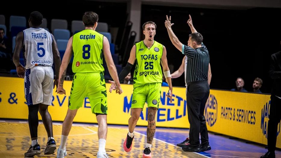 Nel girone di Trapani, il Tofas rimonta nel finale e batte il Bnei Herzliya