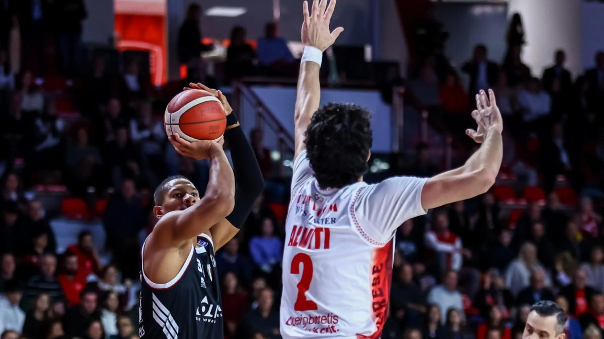 Virtus Bologna vs Varese, diretta testuale ( 34  -  21 al 12’)