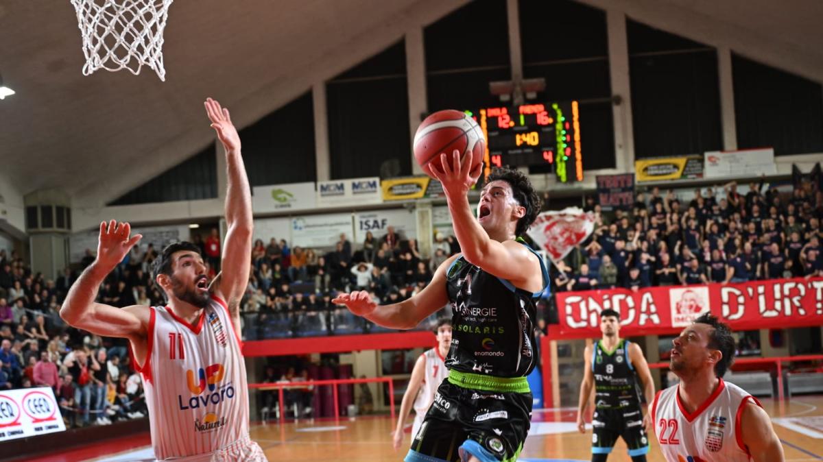 Serie B - La Tema Sinergie vince il derby in casa dell’Andrea Costa e ritrova Romano