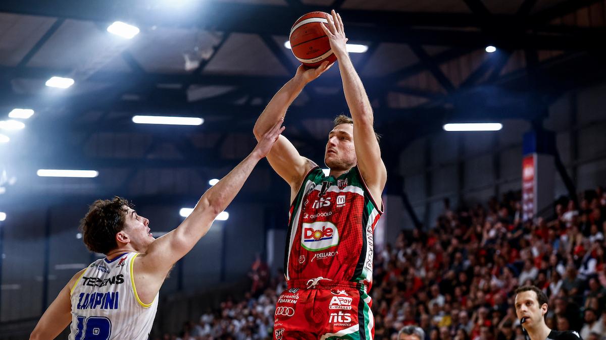 Rimini, Denegri: «A Pesaro si riparte dallo 0-0, da una situazione di parità»