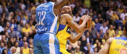 GRUPPO D - La Dinamo Sassari crolla nella tana del Maccabi Tel Aviv  