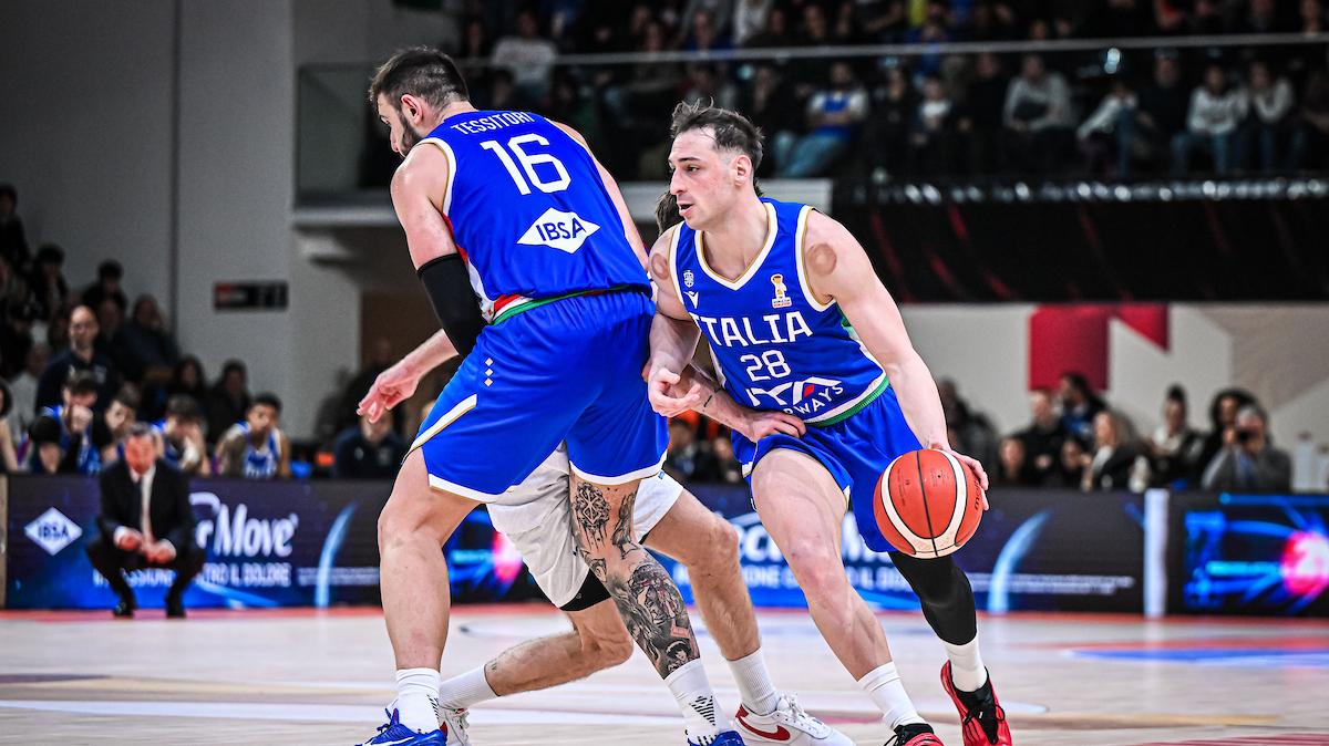 Italia vs Islanda: le pagelle degli Azzurri. Stecca Della Valle al ritorno, Casarin il migliore