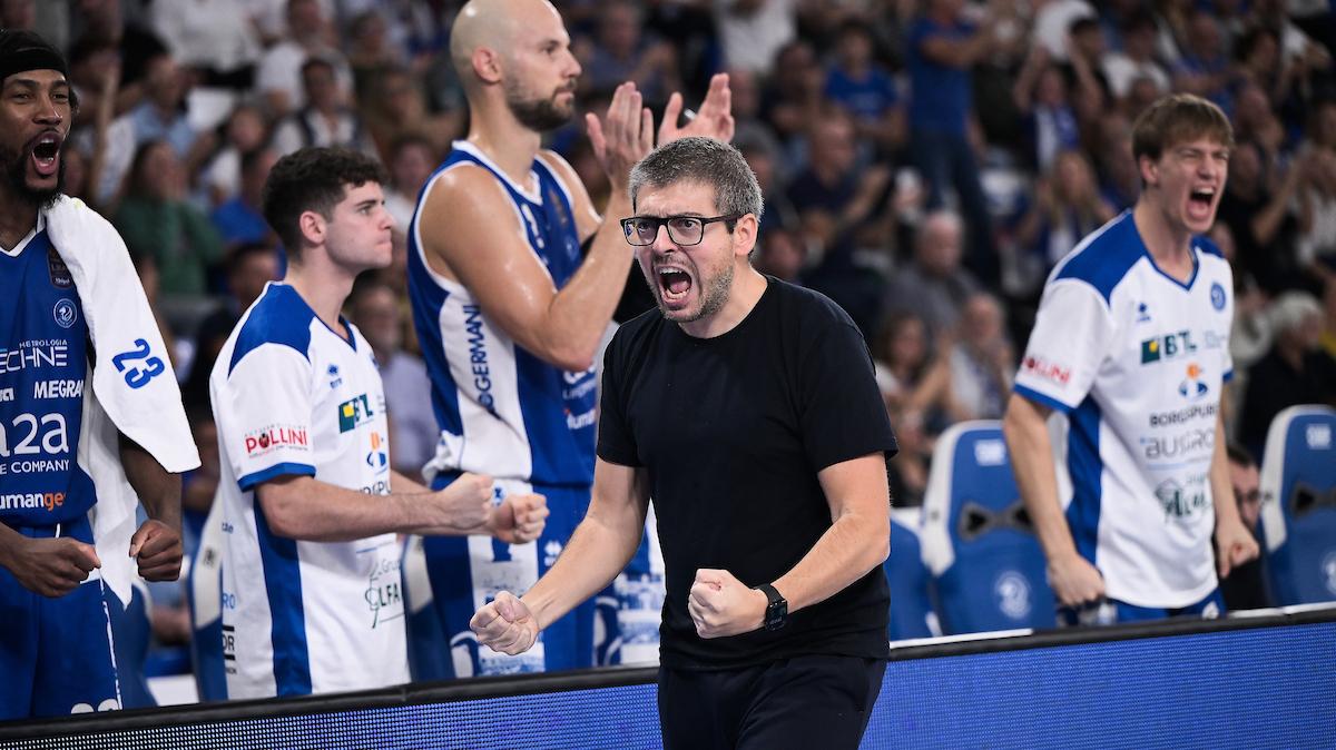 Brescia, Cotelli fa 3/3: «Piedi per terra. Ivanovic? Ha fatto una partita clamorosa Johnny»