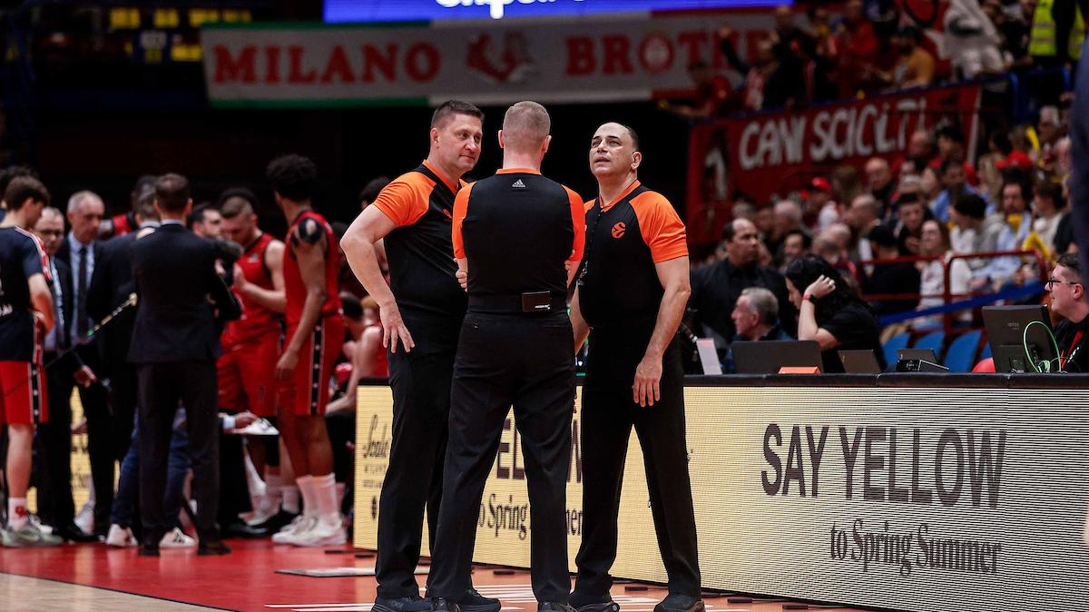 Nessun arbitro italiano chiamato da EuroLeague per i playoffs 2025/26