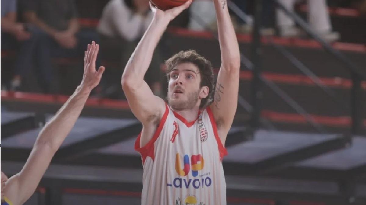 Serie B - Grande serata per Andrea Costa Imola sul Golfo Piombino