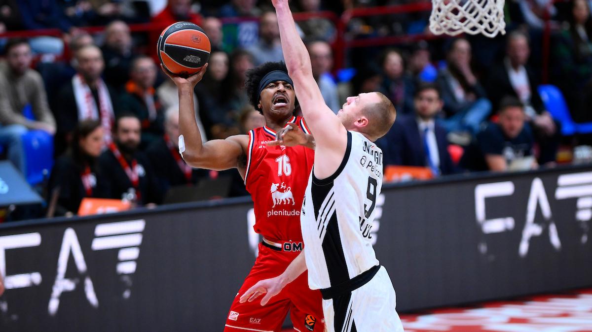 Olimpia Milano, Zach Leday: "Dobbiamo continuare a muovere la palla"