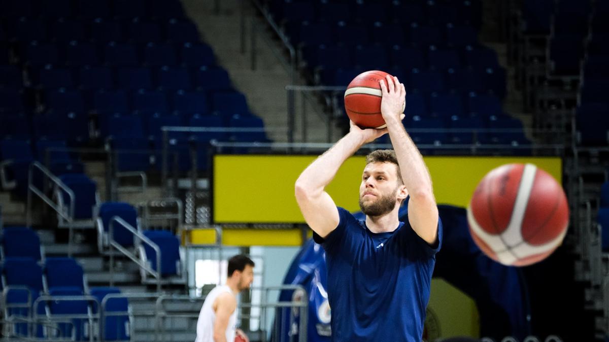 Nicolò Melli torna dall'infortunio: il Fenerbahce batte il Merkezefendi