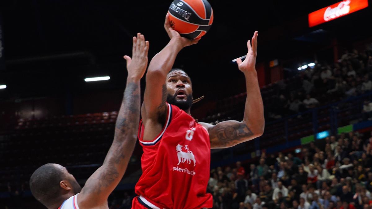 LIVE | L'Olimpia Milano c'è: super primo tempo e Parigi ko al Forum!