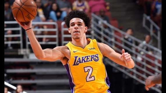 NBA - Lakers: le scarpe Big Baller Brand sono il problema di Lonzo Ball?
