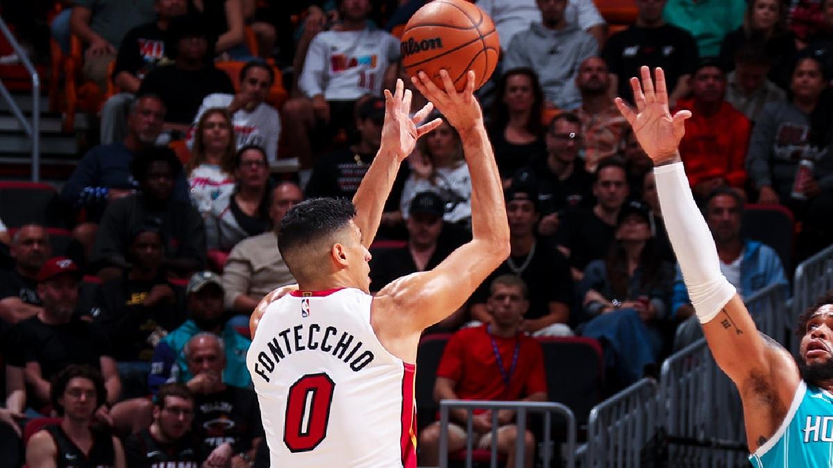 Miami e Fontecchio si divertono travolgendo Charlotte nonostante le assenze