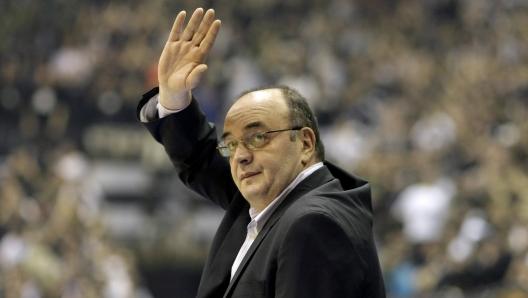 Pistoia Basket ricorda Dusko Vujosevic: contro Rimini 1′ di silenzio e lutto al braccio