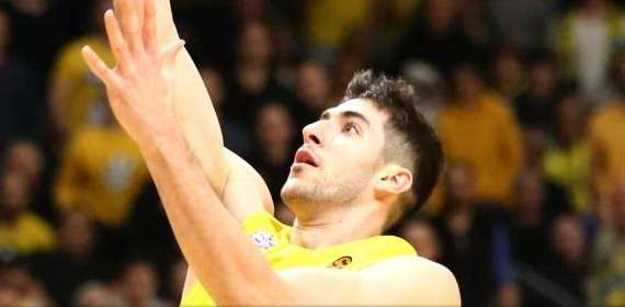 EuroLeague - Il Maccabi batte il Barcelona per l'aggancio in classifica