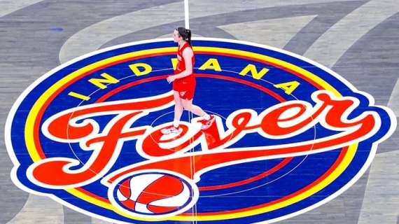 Un flagrant foul di Caitlin Clark su Angel Reese dice che la rivalità è fortissima