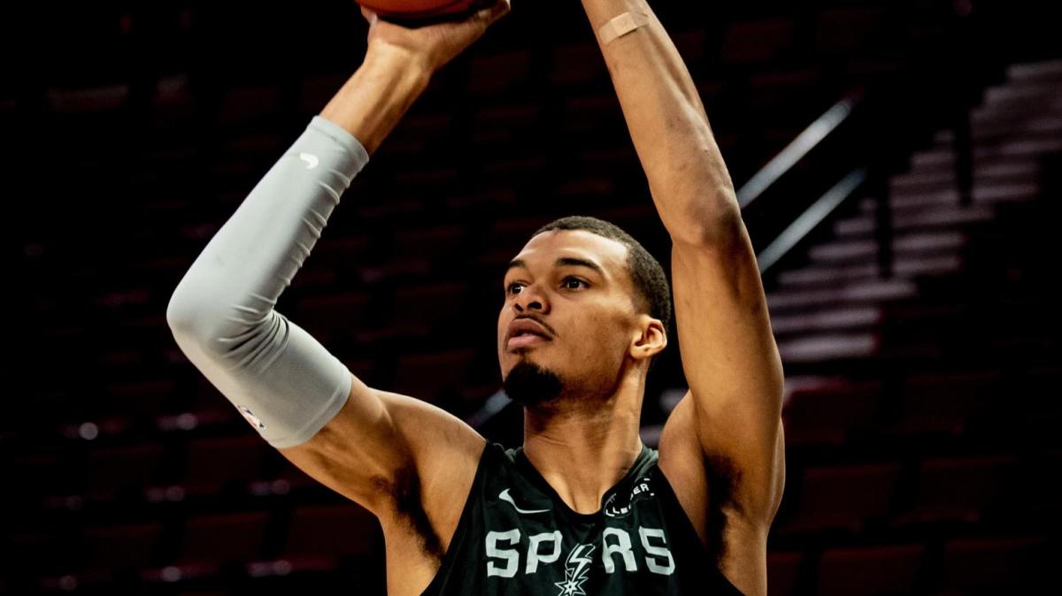 Victor Wembanyama partecipa allo shootaround degli Spurs prima di gara 3