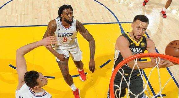 NBA - I Clippers del Gallo mettono paura, ma Curry risolve per i Warriors