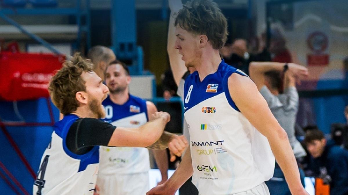 Serie B - Ferrara torna alla vittoria rintuzzando la rimonta del Loreto Pesaro