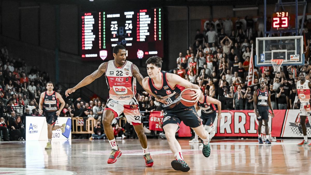 Unieuro Forlì cade a Rimini, pesa anche l'infortunio di Aradori