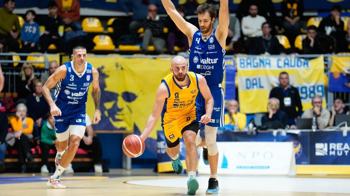 A2 - Reale Mutua Torino insegue invano una Valtur Brindisi d'assalto