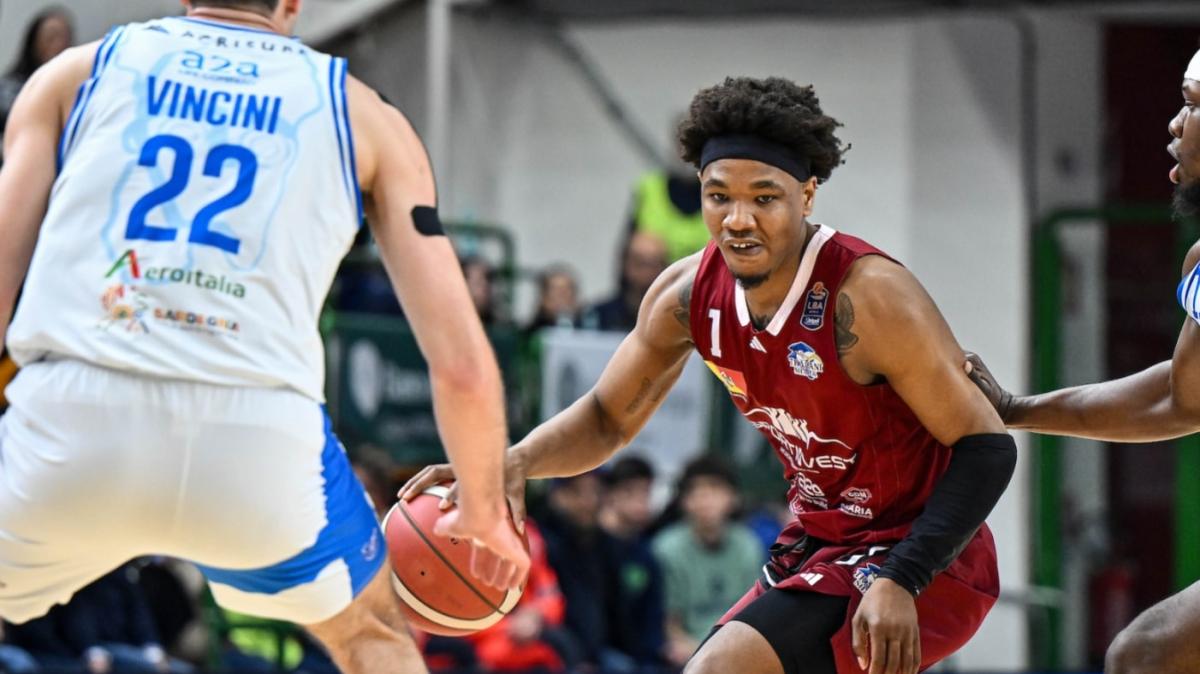 Sassari-Trapani, la Dinamo apre la biglietteria per la gara di domenica