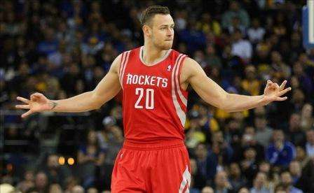 Donatas Motiejūnas, la stella NBA da Houston al Basket Jam Camp di Giardini Naxos