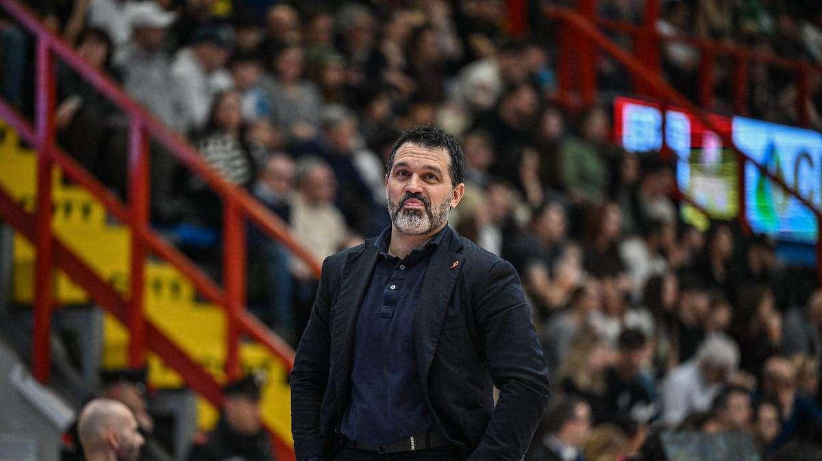 Napoli a Desio con un Marshall in più: serve una vittoria per invertire la rotta