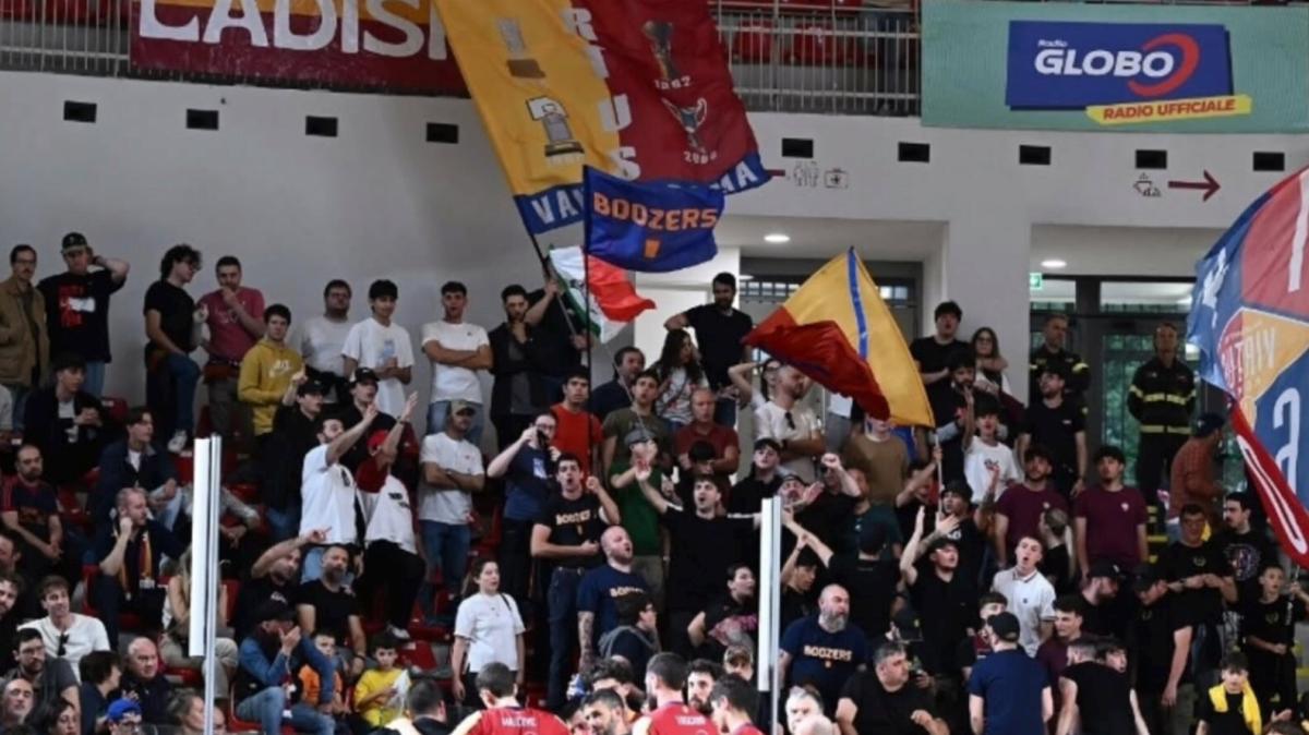 Virtus Roma. Il gruppo RM1960: «In Serie A la Roma di Petrucci, non la nostra»