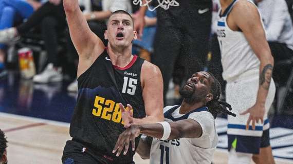 NBA Playoff - Denver si prende anche Gara 5 con Jokic dominante: Minnesota sotto 3-2