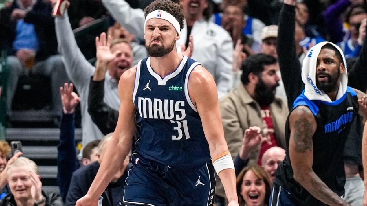 Klay Thompson si adatta senza problemi al ruolo di panchina dei Mavericks