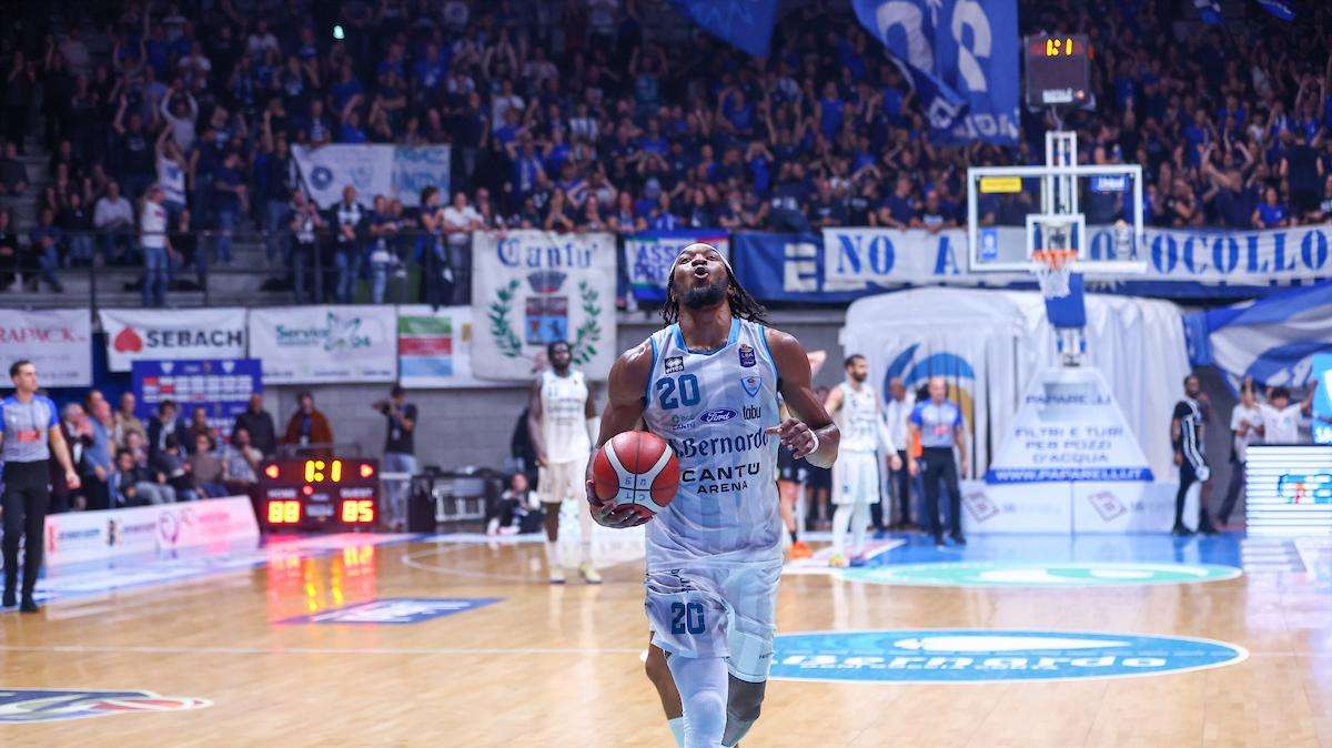 La Provincia: «Insulti a Da Ros costano caro. Multa di 4mila euro a Cantù»