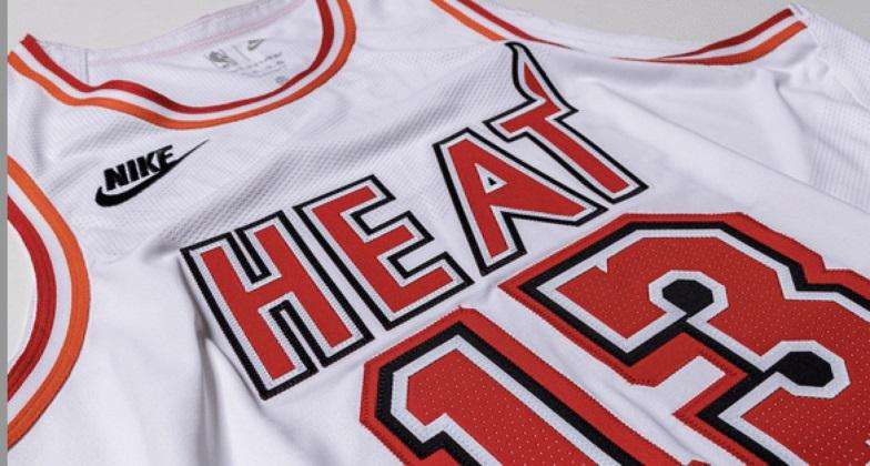 NBA - Gli Heat presentano le divise della Classic Edition per la stagione 2022-23