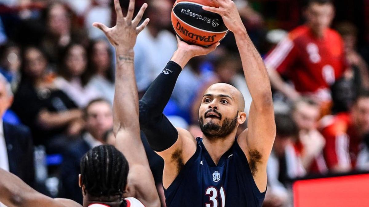 Milano crolla tra i fischi del Forum: non basta la reazione contro il Bayern Monaco