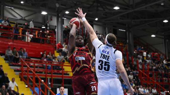 LIVE LBA - Clamoroso a Napoli: finale senza senso, vince Venezia