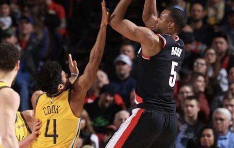 NBA - Lo schiaffo dei Blazers, l'espulsione di Kerr: Warriors ko a Portland