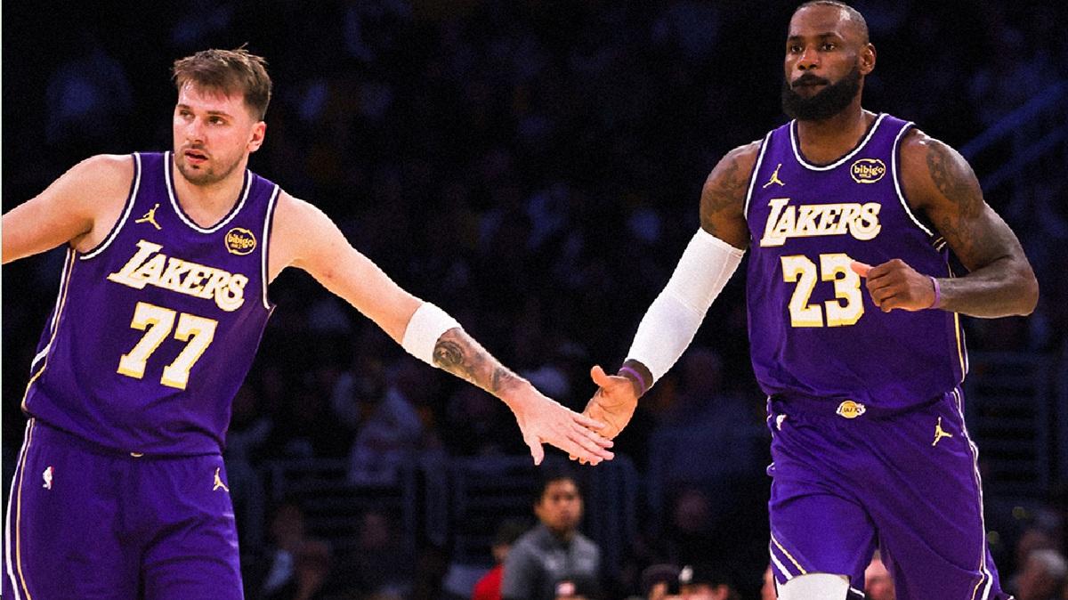 La coppia Lakers Doncic-Reaves (73 punti!) rovina la rimonta di Anthony Davis